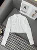 Women's Blouses Shirts Designer 2024 Early Spring Pocket Hot Diamond Logo Decoratie hoogwaardige mode veelzijdige kort wit shirt top 1ZSD