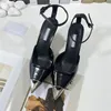 Дизайнерские Slingback Женские каблуки Треугольные насосы Черное кожаное платье с заостренным платьем для ботинки ноги сандалии накачали белые каблуки