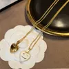 Charm Womens Designer kettingen Harthanger 18K GOUD VEROORDENDE HOGE KWALITEIT Roestvrijstalen choker Brief Letter Necklalce keten sieraden Verjaardagsfeestjes Geschenken