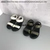 La rangée la * Row Sandals 2023 Été Open Toe Cuir clair en cuir clair Soft Soft Soled Soled Caligae à la mode