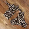 Bikini de maillots de bain féminin Swimsuit féminin 2022 MAINTRAIRE FEMMES SEXHE ONE ÉPAUDE PUSH UP LEOPARD HIGH BIKINI BIKINI SET SWINGWARS BATUIGE Y240506