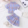 Abiti abbinati in famiglia 3 PC per bambini Casual Abbigliamento Set di abiti per ragazze Summer Children Fashion Shirts Shirts Stampa Tanne Skirts 2-8y D240507