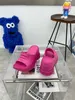 Дизайнерские тапочки с зефирными сандалиями Женщины скользит клиновые скольжения пена с сандалии водонепроницаемая платформа для платформы