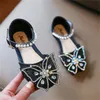 Kids Girls Sandals Summer Beach Shoes Soft Bottom Enfants Breathable Slides Bow Bow Righestone Princess Shoes Cute Dancing Shoe