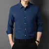 KT1J Men's Dress Tirts رجال الأعمال غير الرسمية ألوان صلبة طويلة قميص زلاجة طويلة غير مريحة أعلى D240507