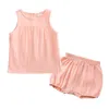 Ensembles de vêtements 2024 NOUVEAU COTTON LIGNE BÉBÉ BÉBÉ BÉRANGE BARCHES FILLES VILLES sans manches + shorts 2pcs Casual Tenues NOUVELLAGE H240507