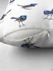 Oreiller bleu wrens éparpillé sur le couvercle canapé à lancer blanc s décoration intérieure