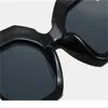 Designer -Sonnenbrille für Frauen Luxus Herren Sonnenglas UV400 Mode Outdoor Klassische polarisierte Vollrahmen Sonnenbrillen Mehrere Stiltöne für alle jungen Menschen