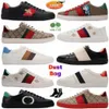 Versand kostenloser Designer Herren Italien Biene Ace Casual Schuhe Frauen weiß flacher Lederschuh grün rote Streifen bestickte Paare Trainer Sneakers Größe 35-46