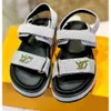 1V Summer Slippers Designer Flat Open Toed Sandal Wholesers Beach Shoes Högkvalitativa Fashion Luxury Women Travel Casual Shoes Hook Loop DS2249