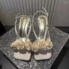 Chaussures décontractées 2024 Niche française d'été Polylome One Word Belt Sandals Femmes Toes hautes exposées
