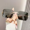 Klassische Marke Retro Crattire Sonnenbrille Metall Leopardenkopf Rahmenlose Brille Seitenschild gebogene Sonnenbrille Herren und Frauen