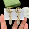 Lyxdesignerörhängen Stud Titanium Steel Högkvalitativ Kvinnor Brand Letter Gold Crystal Pearl Earring Party Wedding Jewel Christmas Presents