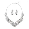 Colliers pendants Robe de luxe nuptiale Collier de gemme en cristal scintillant