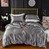 Bedding Sets simulação de ponta de alta simulação de seda cetim de seda luxuosa e de duas camadas de dupla capa de edredon conjunto de roupas de alta qualidade J240507