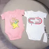 Kleidung 2pcs weiß mit rosa Sommerjungen/Mädchen Baby BodySuit süßer Tierdruck Strampler weicher Baumwoll -Overall für Neugeborene Kleidung