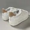 Sneakers de mode pour femmes en cuir premium / non-cuir Chaussures décontractées pour les femmes ou les hommes