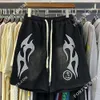 Hells Stars Designer Shorts Mens Women Krótkie na zewnątrz bieganie na plażę SWOJE SWOJE FLAME MUD MACE MOCE STARD BAWIEDOWY LUSKIE Straszne spodnie chłopcy i dziewczęce spodnie