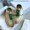 La rangée 2023the * Row New White Green Contrast Leather Sneakers Daily Round Lace Up Chaussures de course Femmes Fbxm
