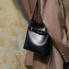 Totes Bolsa de Crossbody de ombro único das mulheres 2024 com design avançado de couro genuíno com o balde de deslocamento da moda B