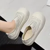 Frauenschuhe im chinesischen Stil 2024 neuer Sommer fauler Mensch treten dicke Solte runde Zehen hässliche und niedliche große, große Zehendruckgedruckte Oberflächenbrettschuhe