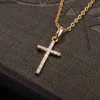 Подвесные ожерелья моды крест -подвески Золото черный цвет хрусталл Иисус Крест подвесной колье украшения для мужчин/женщин Оптовые