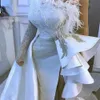 Een sexy nieuwe Arabische sprankelende schouderavondkristallen Feather prom jurken schede lange mouwen formeel feest tweede receptie jurken