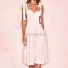 Lässige Kleider Designer -Kleid 2024 Sommer Neue trendige Frauenstil Pendler Bow Split Kleid Plus Size Kleider