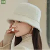 Berets Winter Bucket Hats For Women Flat Top Fisherman Cap Female Keep Warm Fashion Design Beads Chain Faux Fur Korean