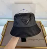 Regalo per berretto da baseball con borsa regalo in scatola polvere maschile cappelli da secchio per secchio cappello da golf cappello da golf berretto da cranio berretto berretto pungonoso brim t7355390