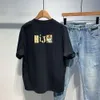 2024年夏の男性Tシャツのファッション新しいトレンドの汎用バージョンの男性服の学生ハーフスリーブ上のデザイナーシャツ