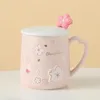 マグカップセラミックかわいいピンクの白い色桜の花パターンコーヒーマグ朝食ミルクオフィスウォーターカップスプーンと蓋