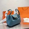 10a Herman Totes Luxurys Messenger Diseñadores de bolsas Bolsas para mujeres bolsas de bola de masa con diseñador de oro Bolso de cuero real Bolsos cruzados de alta calidad Mini Soft C 664