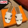 Designer Oran Sandals Womens Orang claquettes slides genuine leather beach shoes Flat Heels Sliders Sandale Ladies Fashion Slippers hermys nermes Hemers