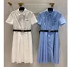 2022 Printemps d'été Nouvelles femmes039s couche couche solide robe aliné robe courte lettre à manches broderie haute taille avec ceinture fashio3434572