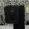 Damen zweisteuelhafte Hosen Designer Designer Marke drei Standard 24Ss Sommer Neue gepolsterte runde Hals Top+Elastische Taille Mode-zweiteilige Set für Frauen QCHF QJ4M