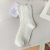 Frauen Socken 2024 Est Winter verdicken Kaschmirwolle lässig Modische modische Farbe Lange Mädchen Wärme warme Crew Socke