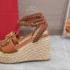 Pompa piattaforma a cuneo sandali intrecciati di alta qualità con tacchi tacchi di punta di punta di piedi designer di lusso da donna scarpe da sera da sera 110 mm calzature di fabbrica con scatola