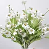 Flores decorativas 2pc 15.75 Spring simulada Branca de folhas verdes de espuma de espuma de bouquet Center Decoration Office