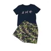 Set di abbigliamento 2024 maglietta nera a maniche corta in cotone per bambini set di ricamo per cane da cane da cane da cane e pantaloncini da colore camo pantaloncini