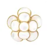 Spille squisite spille bianche da fiori semplici design in metallo corsage di rame per donne accessori per gioielli cappotto