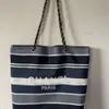 Brand Beach Bag Designer Handtasche Licht beliebte europäische und amerikanische gedruckte Buchstaben Streifen minimalistische Kette Tote Beach Factory Promotionihyb