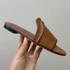 Designerskor tofflor Slides Flat äkta läder Mutil Färg Kvinnors lyxvarumärkesfabrikskor med låda