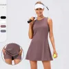 Spódnice Skorty spódnica tennisowa Kobiety sportowy sukienka nylonowa z kieszeniami Szybkie suche fitness Tenis Shorts 2 szt. Zestaw tenisowy samica spódnica damska D240508