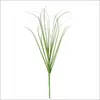 Fleurs décoratives 10pcs / lot Plantes de simulation en plastique Grass de café décor artificiel petit roseau herbe verte plante el décoration
