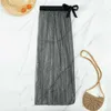 Sommerpack gewickelte Strandkleid Feste Farbbriefe Perlen Bordende Verbreitung falten eleganter Sarongs weiblicher Badeanzug Swimwears