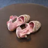Enfants d'été Girls Princesse chaussures scintiller enfants bébé arc mary janes danse décontracté pour tout-petit sandales 240506