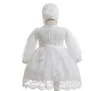 Robes de baptême Premier anniversaire de fête d'anniversaire robe nouveau-née automne-né de lacet blanc princesse bébé baptiste avec chapeau Ball de Noël Q240507