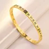 Bracelet numérique Romain Bracelet pour femmes accessoires en acier en acier inoxydable Bracelet de luxe Fashion J240508