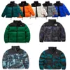 Men's Down Down Parkas Mens Designer Down Jacket Down Winter Cotton Algody Mens e Womens Down Jacket Superfície Trencheira ao ar livre Casaco grosso e quente Junta Full Série Mom95S